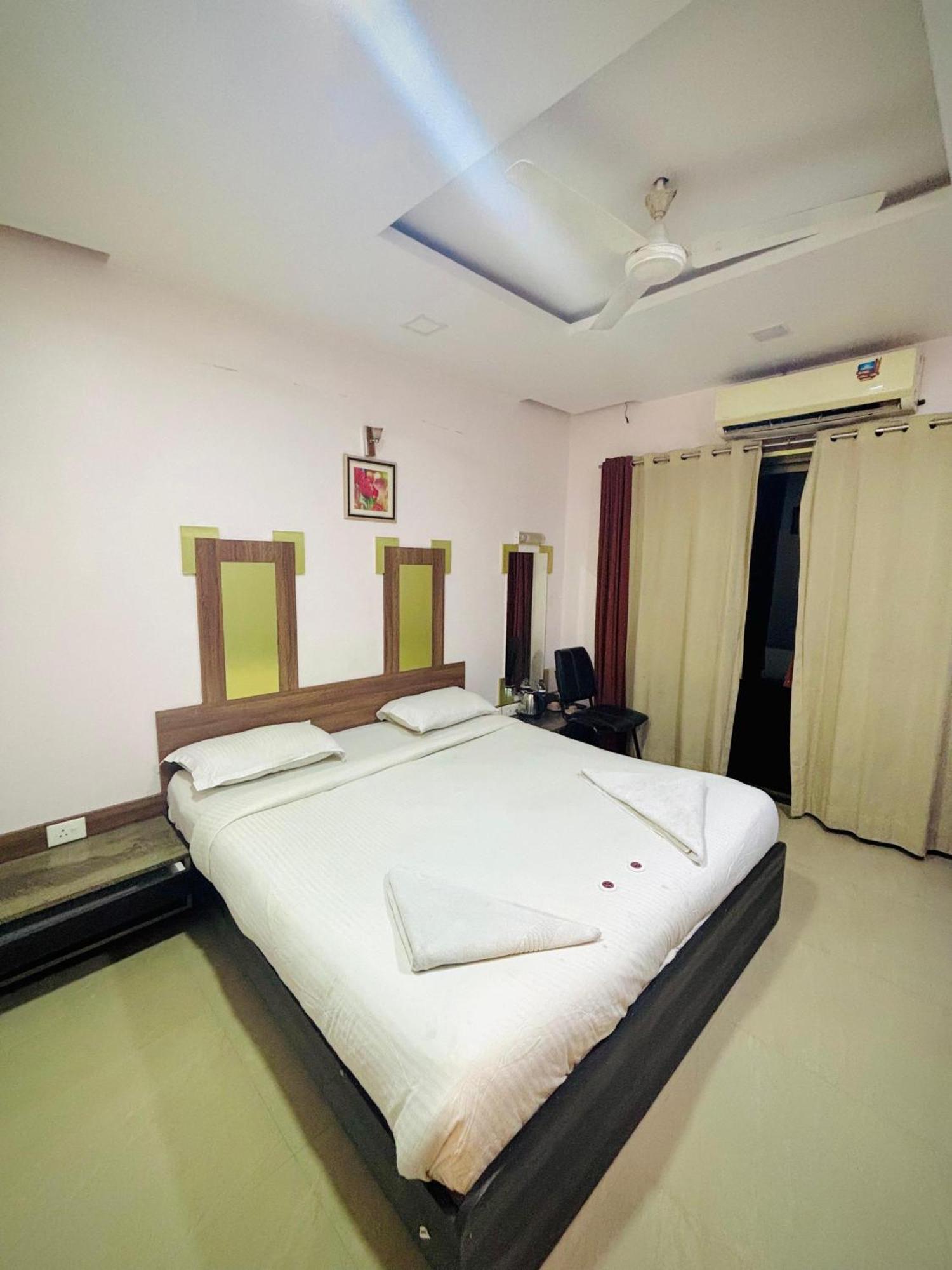 Hotel Laxmi Residency Lonavla Exterior foto