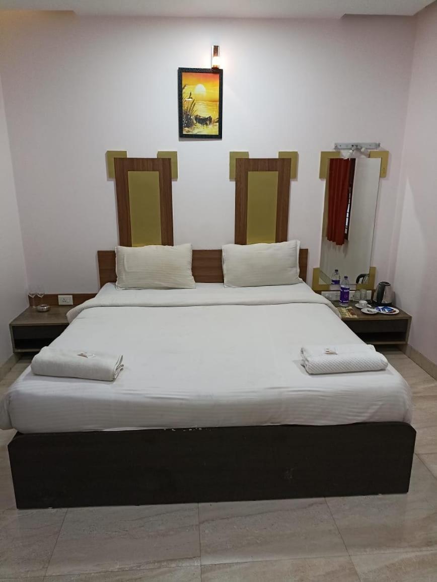 Hotel Laxmi Residency Lonavla Exterior foto