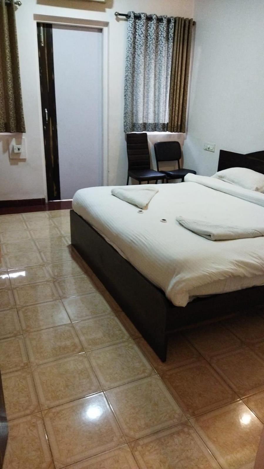 Hotel Laxmi Residency Lonavla Exterior foto